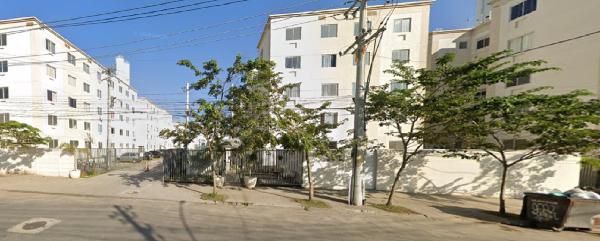 Apartamento com 2 Quartos e 1 Vaga em Santa Cruz
