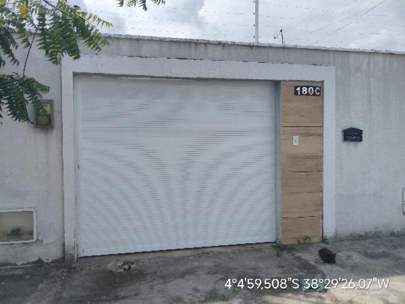 Casa com 2 Quartos e Varanda em Horizonte/CE