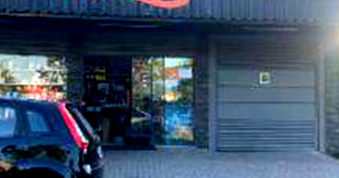 Casa espaçosa de 231 m² ocupada, perfeita para investimentos