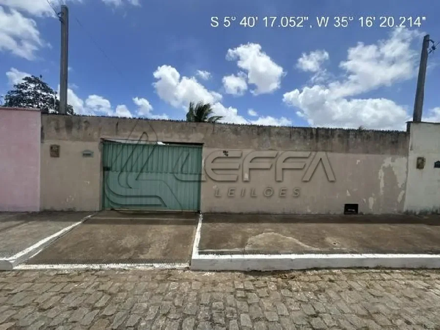 Casa com 1 quarto e 1 vaga, área privativa de 200m²
