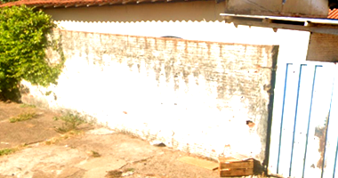 Casa térrea 3 quartos, 1 banheiro, 1 vaga, 253m² terreno, ocupada