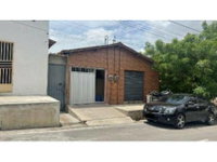 Casa em leilão com 144m² de área construída em Jaguaretama/CE