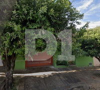 Casa com 2 quartos, 1 banheiro, 66,98 m² construídos, ocupada