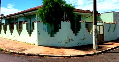 Casa Padrão com 3 Quartos em Jardinópolis/SP