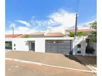 Casa com 3 quartos e garagem, 196m² construídos - Parte Ideal