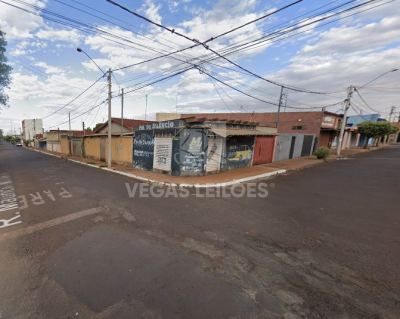 Casa em Pitangueiras/SP com 2 quartos e 197m² de área construída