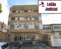 Apartamento 102 com 1 vaga de garagem e banheiro