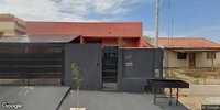 Casa com 3 quartos, 2 vagas, 145,81m² construída, desocupada