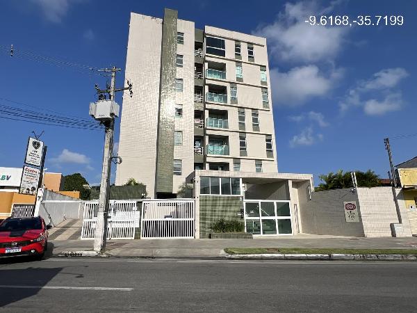 Apartamento com 2 quartos em Maceió