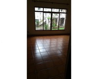 Casa com 3 dormitórios, 2 banheiros e vaga para 2 veículos
