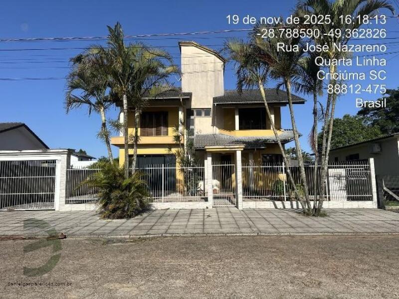 Terreno com casa e edícula, 282,50m² construídos, 528,13m² de área
