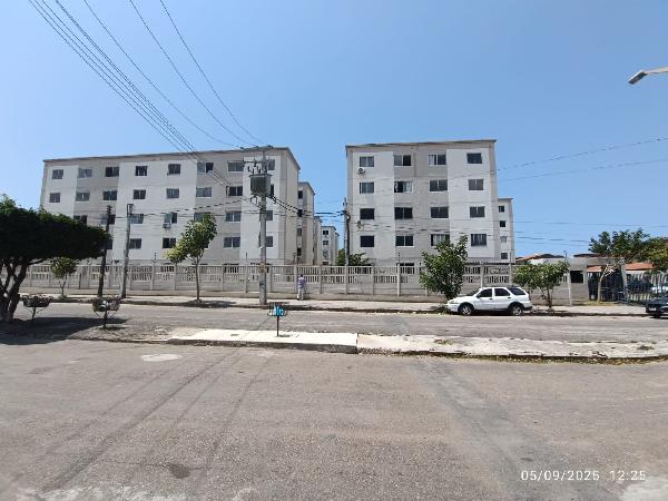 Apartamento com 2 quartos em Fortaleza