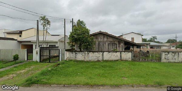 Terreno com construção de 150m² em Guaratuba
