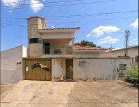Sobrado com 3 quartos e suíte em Santo Anastácio - SP