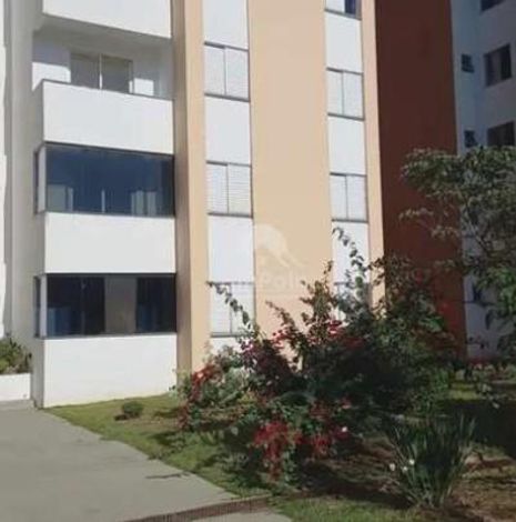 Apartamento 57m² com 1 vaga, desocupado, em condomínio