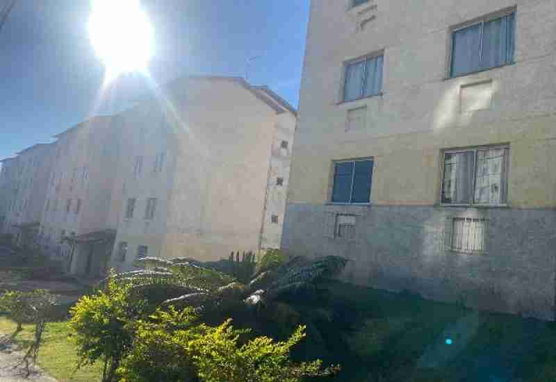 Apartamento com 2 Quartos e 1 Vaga em Macaé
