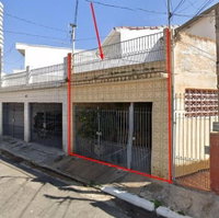 Casa com 3 quartos, 113m² construídos, terreno de 134m², desocupada