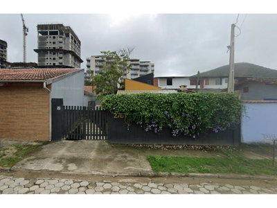 Casa ocupada com 3 quartos e 94,29m² construídos