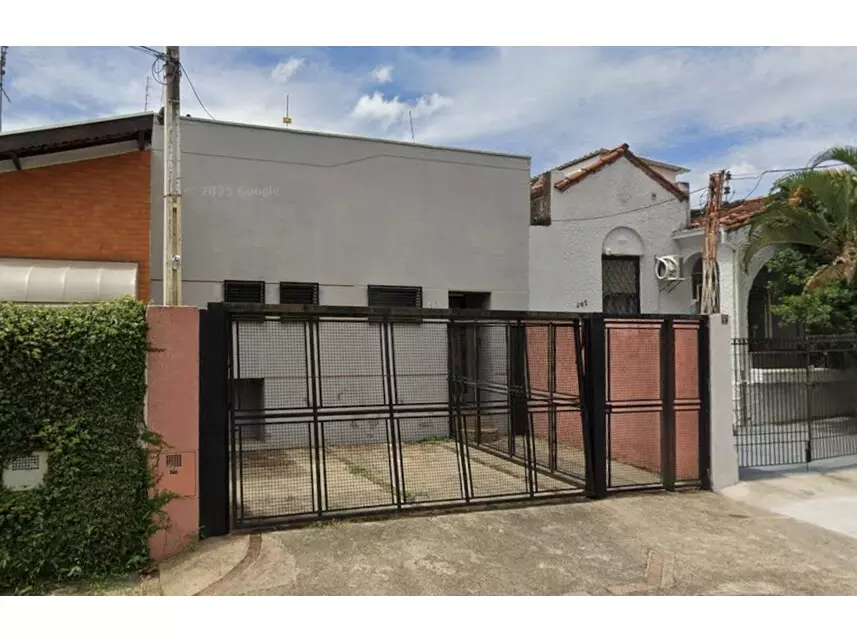 Imóvel Comercial em Leilão com 206,36m² de Terreno