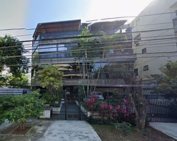 Apartamento 203 com 2 vagas de garagem no Recreio dos Bandeirantes - RJ