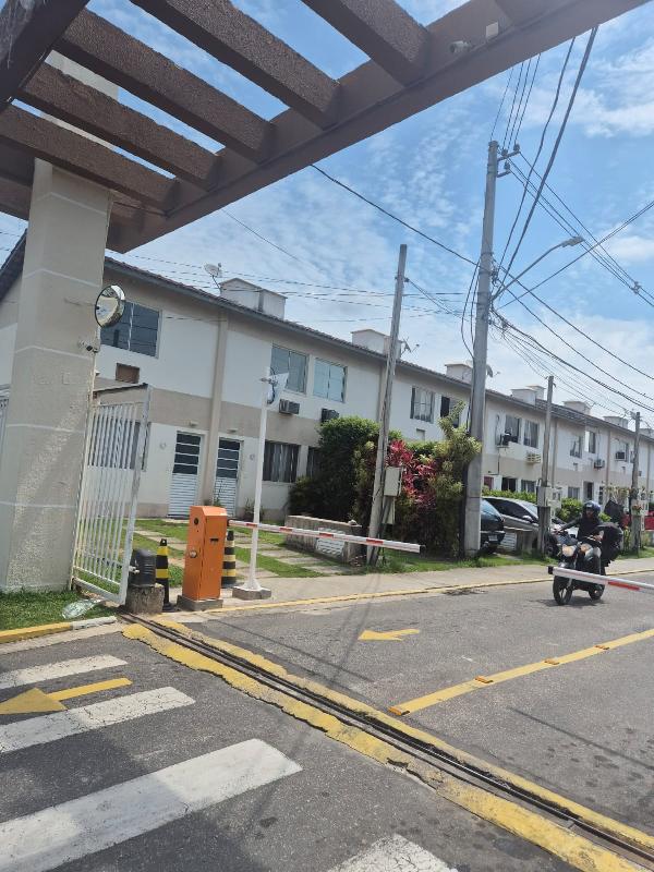 Apartamento 51m² com 2 quartos e 1 vaga em Guaratiba - Rio de Janeiro