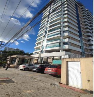 Apartamento com 3 vagas, 195.51m²