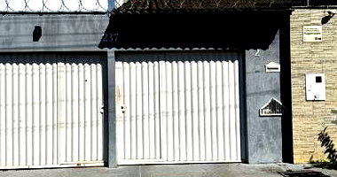 Casa com 2 Quartos e 2 Vagas em Condomínio