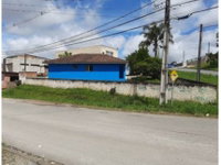 Casa em Leilão com 4 Quartos e 2 Banheiros