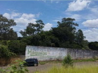 Galpão em leilão com 690m² de terreno e 400m² construída