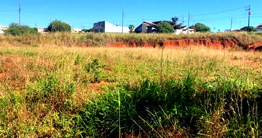 Terreno Urbano 250m² com ótima localização e documentação regular
