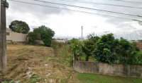 Terreno urbano edificado com 3.315m² e casa mista