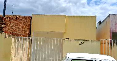 Casa com 2 quartos, 2 salas, área construída 58,3m², 1 vaga