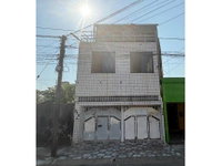 Casa em leilão com 159m² de área construída em Fortaleza