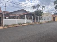 Casa com 492m² de Terreno e 216m² Construída em Hortolândia