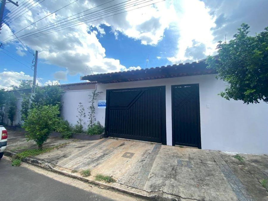 Casa com 5 dormitórios, 3 banheiros e 174,29m² em Rio Claro