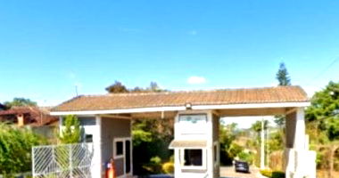 Casa 326 m² em Condomínio com Lazer Completo