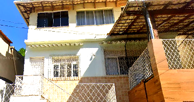 Casa com 303,75 m² em Santo Antonio