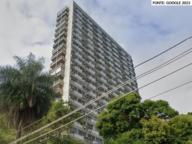 Apartamento vazio com 3 quartos e 153m²