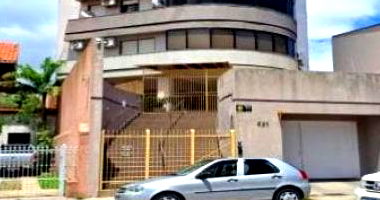 Luxuoso Apartamento de 361 m² com 2 Vagas no Centro