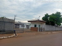 Casa com 2 quartos, 1 banheiro e 1 vaga de garagem