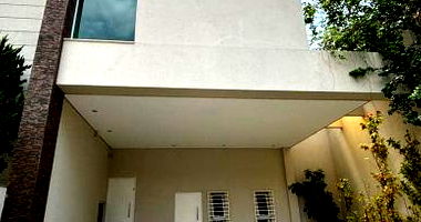 Casa em Pinheiros com 4 suítes, 5 vagas e 440m² construídos