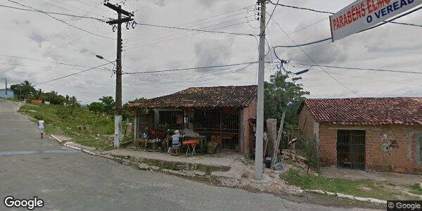 Casa com 2 Quartos e Quintal no Povoado Taboca