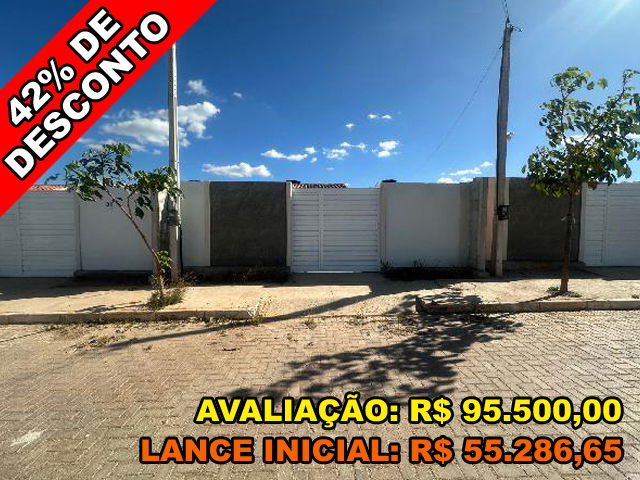 Casa 2 quartos com 40m² área privativa e 1 vaga de garagem