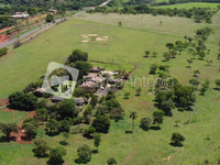Fazenda de Alto Padrão com Mansão e 6 Suítes em Uberaba/MG