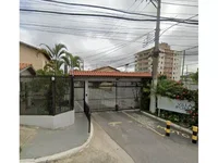 Casa ocupada com 54,34 m² de área útil