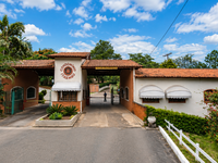 Casa Alto Padrão 5Q 6B 559m² em Condomínio Fechado