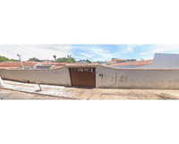 Casa em Mococa (Fração) - 398m² de Terreno