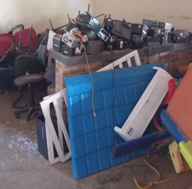Sucatas de Materiais Diversos - Oportunidade Única!