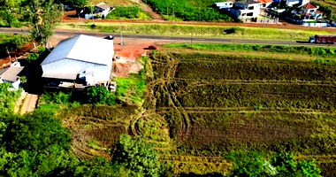 Terreno Urbano em Salto do Lontra com 422.87m²