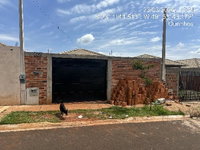 Casa com 2 quartos, 1 banheiro e 1 vaga de garagem